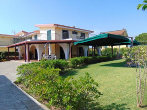 Гостиница Villa Celeste B&B  Понтеканьяно